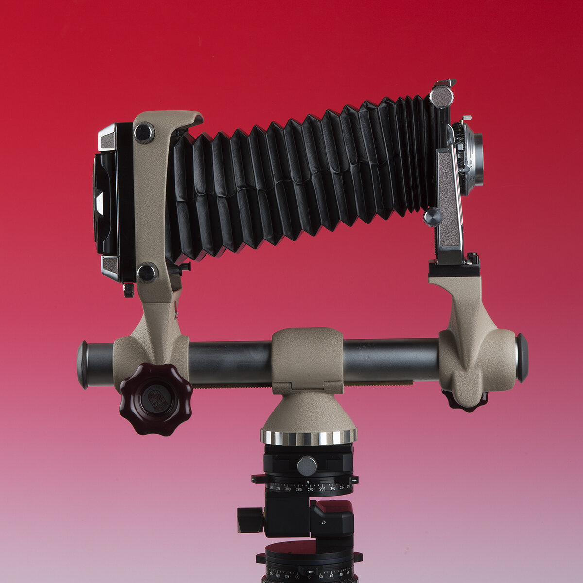1962 Linhof Color 6x7 / 6x9 View Camera Zeiss 100mm f/3.5 1962 Linhof Color 6x7 / 6x9 View Camera Zeiss 100mm f/3.5
